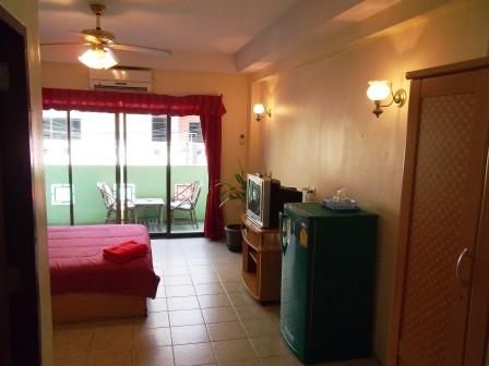 Accommodation in Pattaya at the Billabong. this room is one of our 'Deluxe' range of rooms.